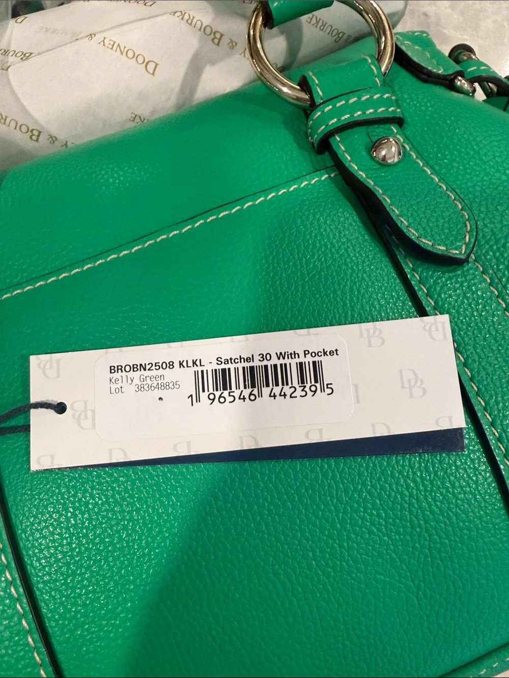 Dooney and Bourke kelly Green Sorrento satchel 30 with pocket